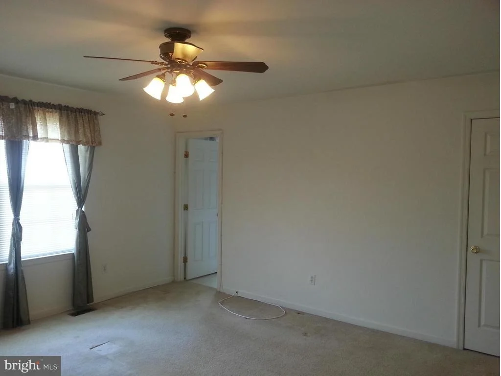 Photo of 327 ZEPPELIN AVENUE