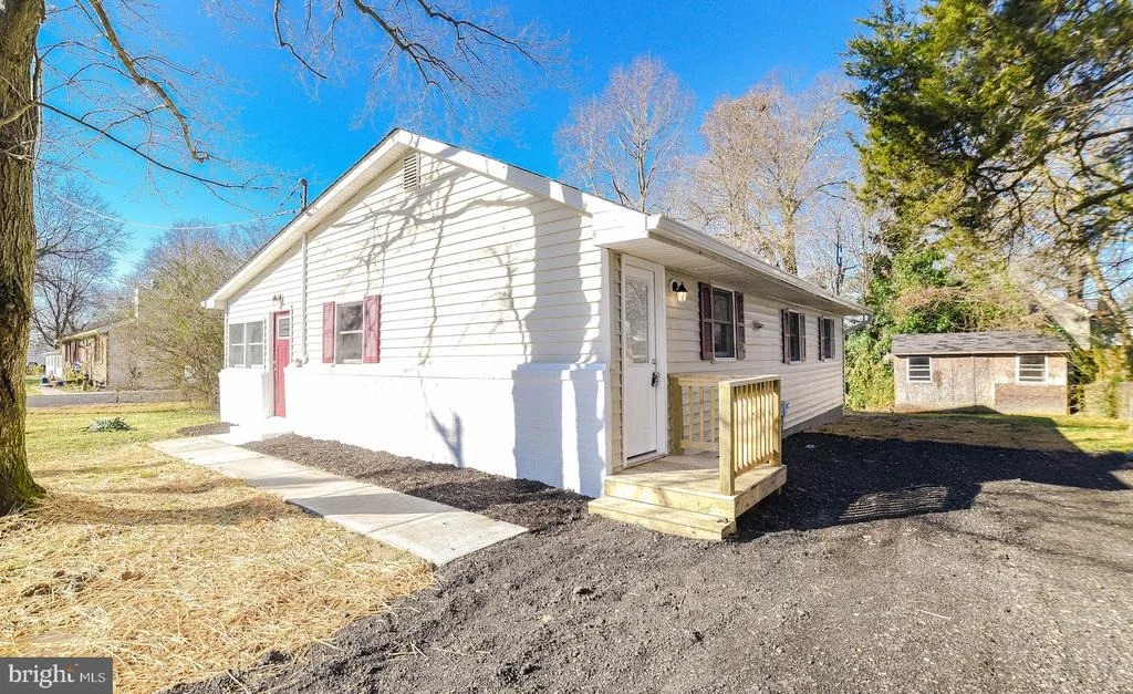 Photo of 22381 CEDAR STREET