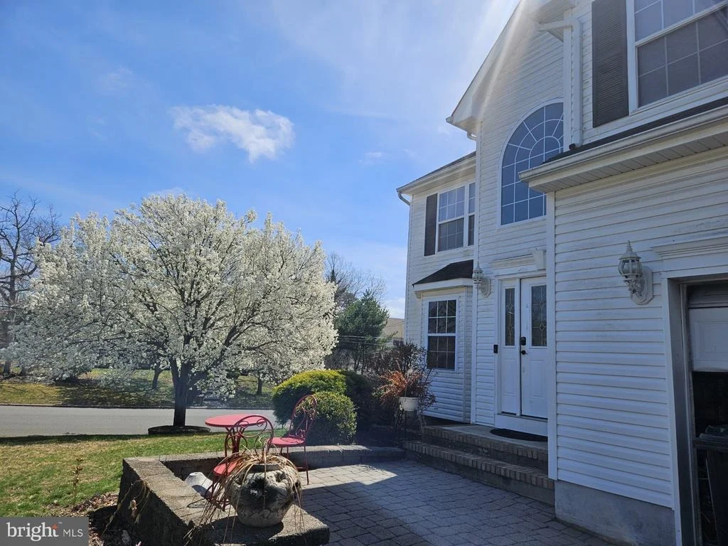 Photo of 187 COMPASS ROAD