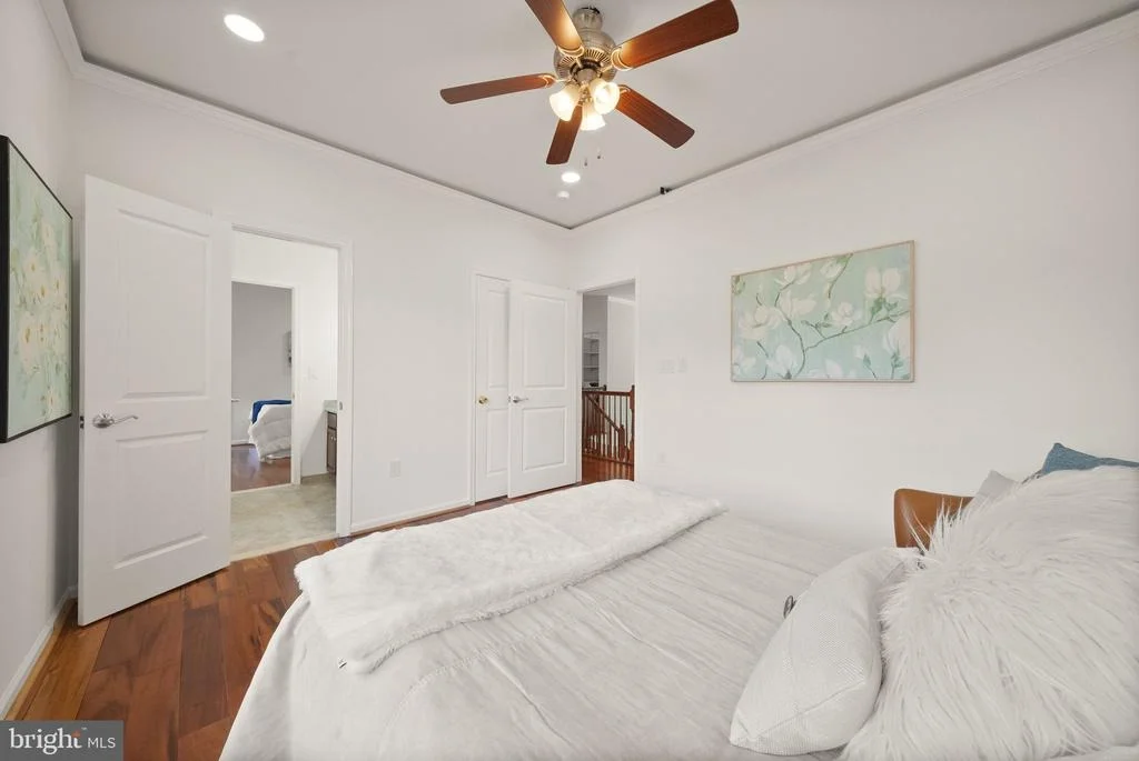 Photo of 23246 MINERVA DRIVE