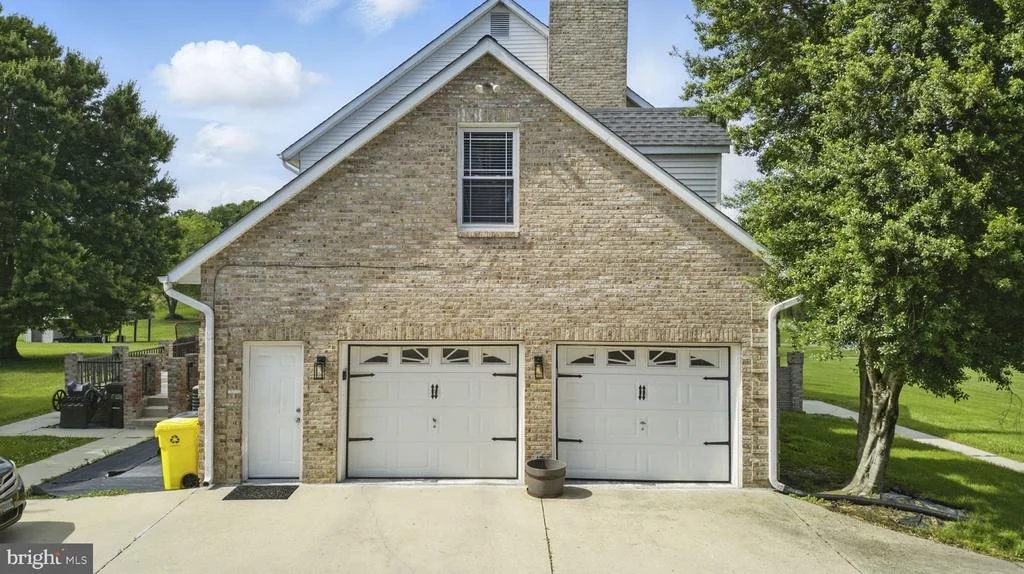 Photo of 75 W BAY FRONT ROAD