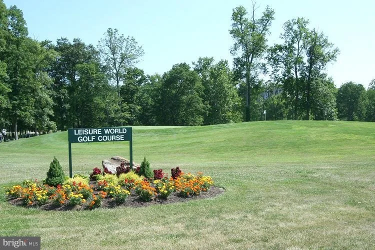 Photo of Unit 2804 at 15107 INTERLACHEN DRIVE