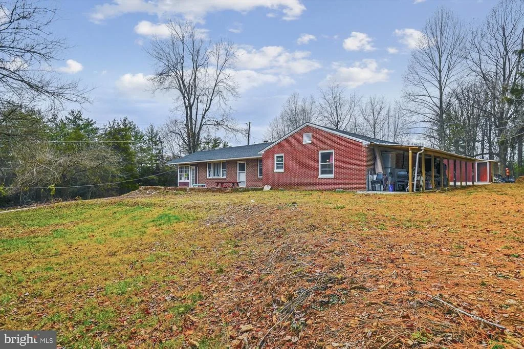 Photo of 307 CROWL ROAD