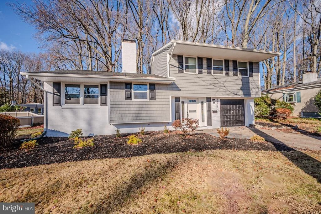 Photo of 1303 NEWCOMB ROAD
