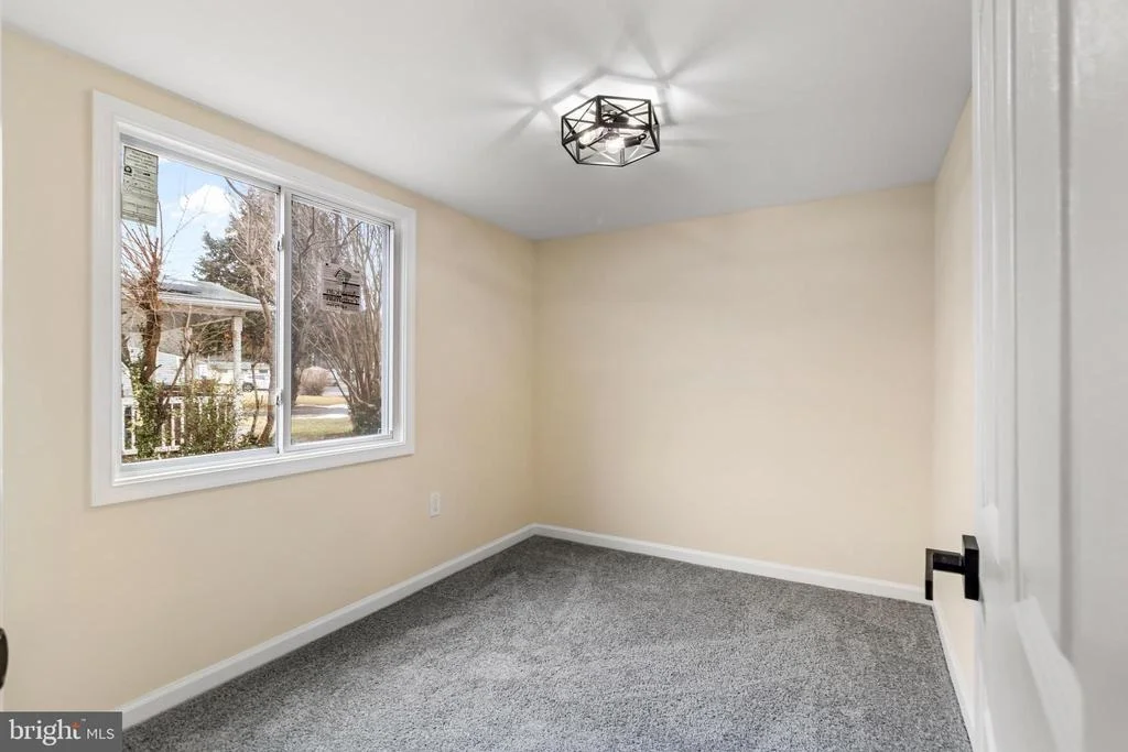 Photo of 3905 LOVE AVENUE