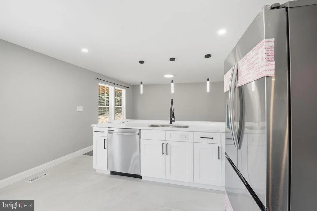 Photo of 802 CYPRESS POINT CIRCLE