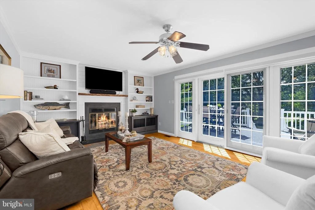 Photo of 527 BAY HILLS DRIVE