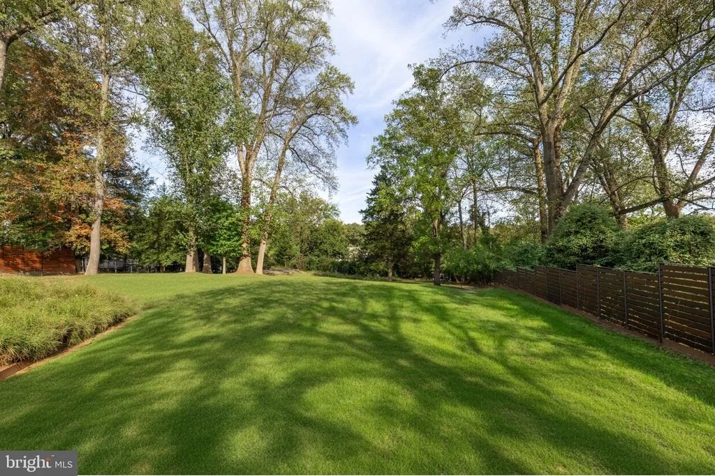 Photo of 9119 LEVELLE DRIVE