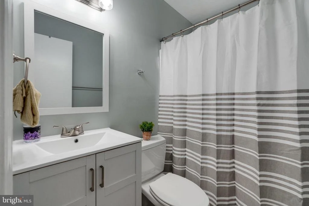 Photo of 6810 HUNTSMAN BOULEVARD