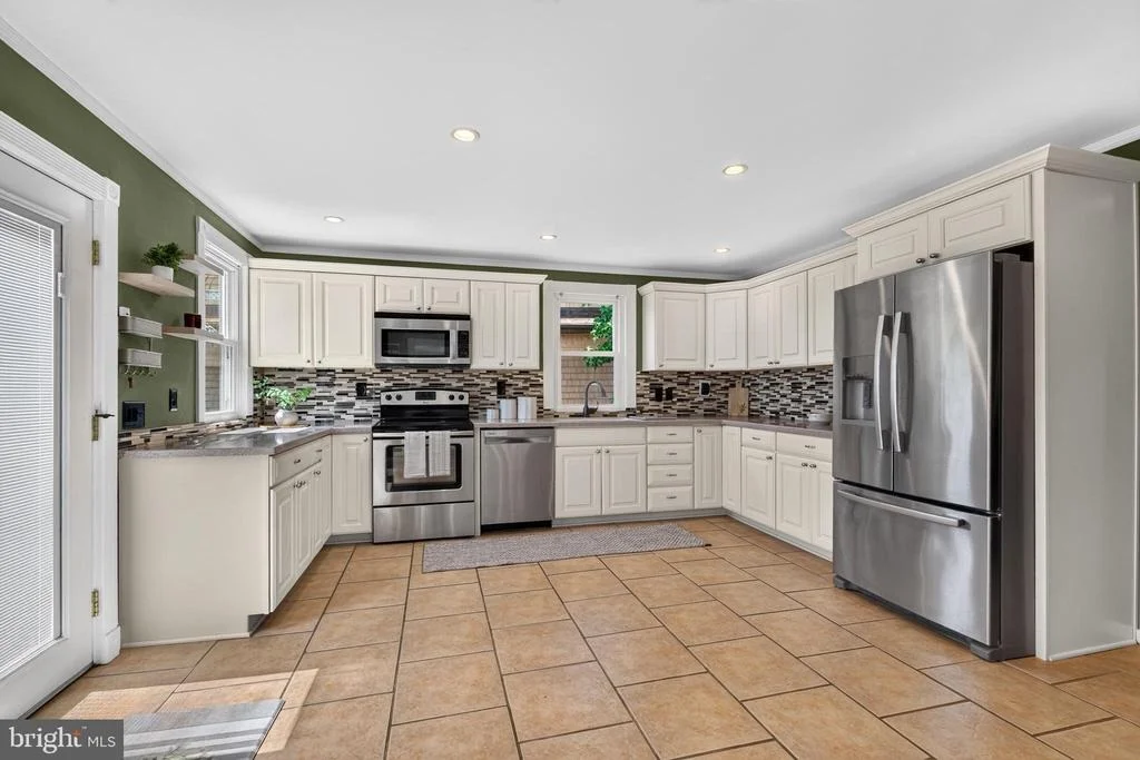 Photo of 3704 EDGEWATER PLACE