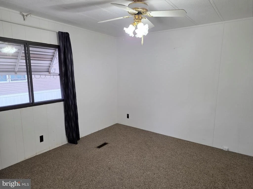 Photo of 5 SUSAN DRIVE