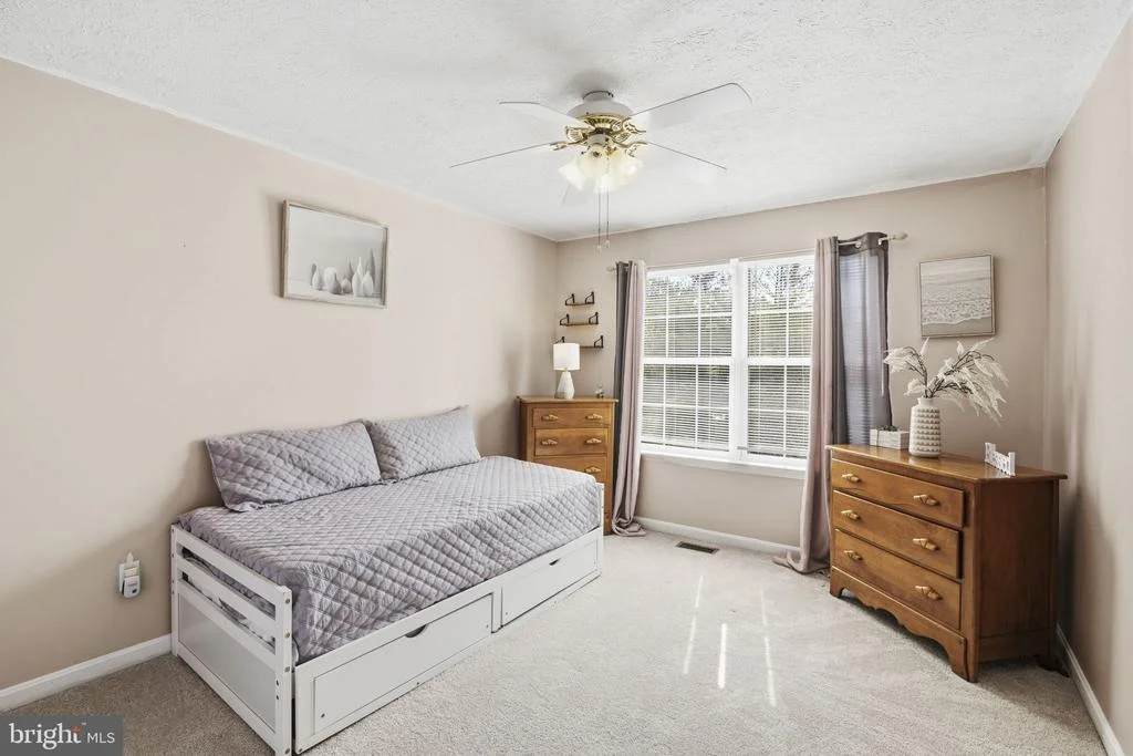 Photo of 736 LUCKY AVENUE