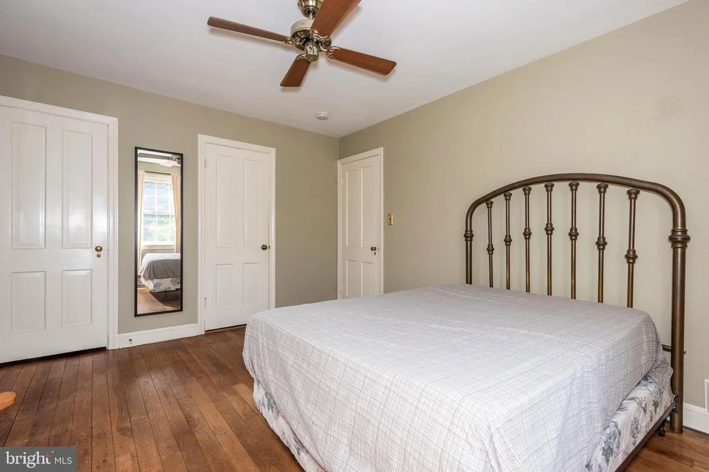Photo of 1517 FOREST GLEN ROAD