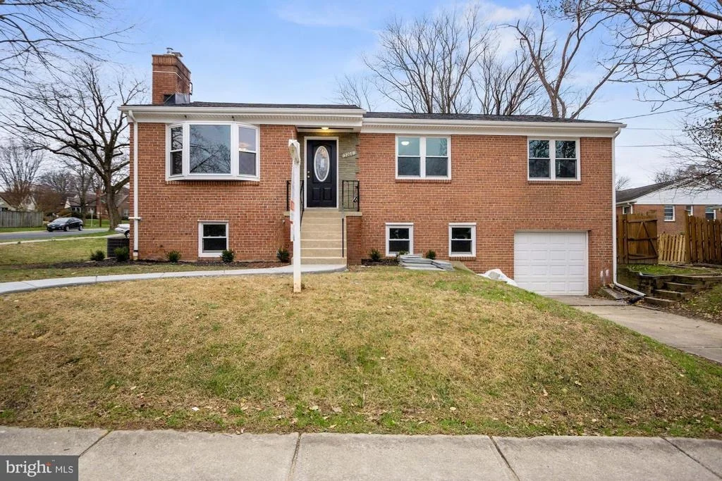 Photo of 2200 WESTVIEW DRIVE