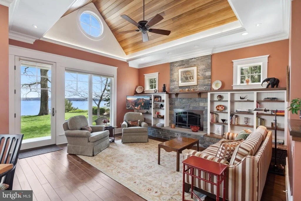 Photo of 11715 RIVER DRIVE