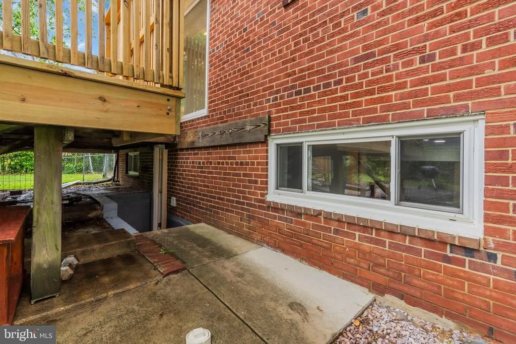 Photo of 6809 BRADDOCK ROAD