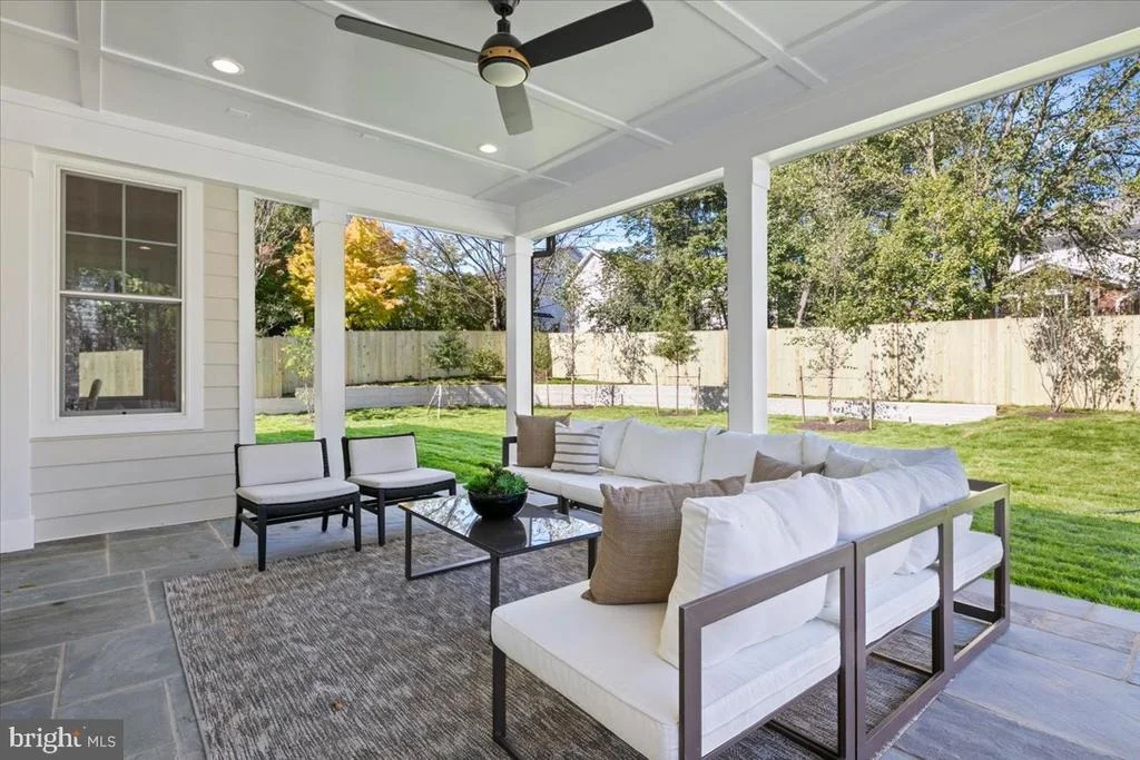 Photo of 6716 VAN FLEET DRIVE