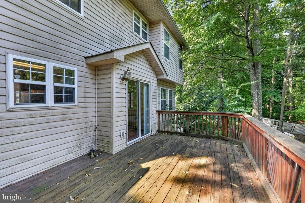 Photo of 9109 HELMSLEY DRIVE