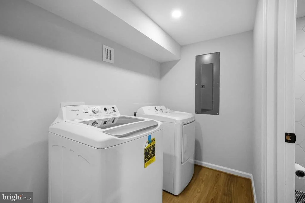 Photo of 4305 GARRETT PARK ROAD