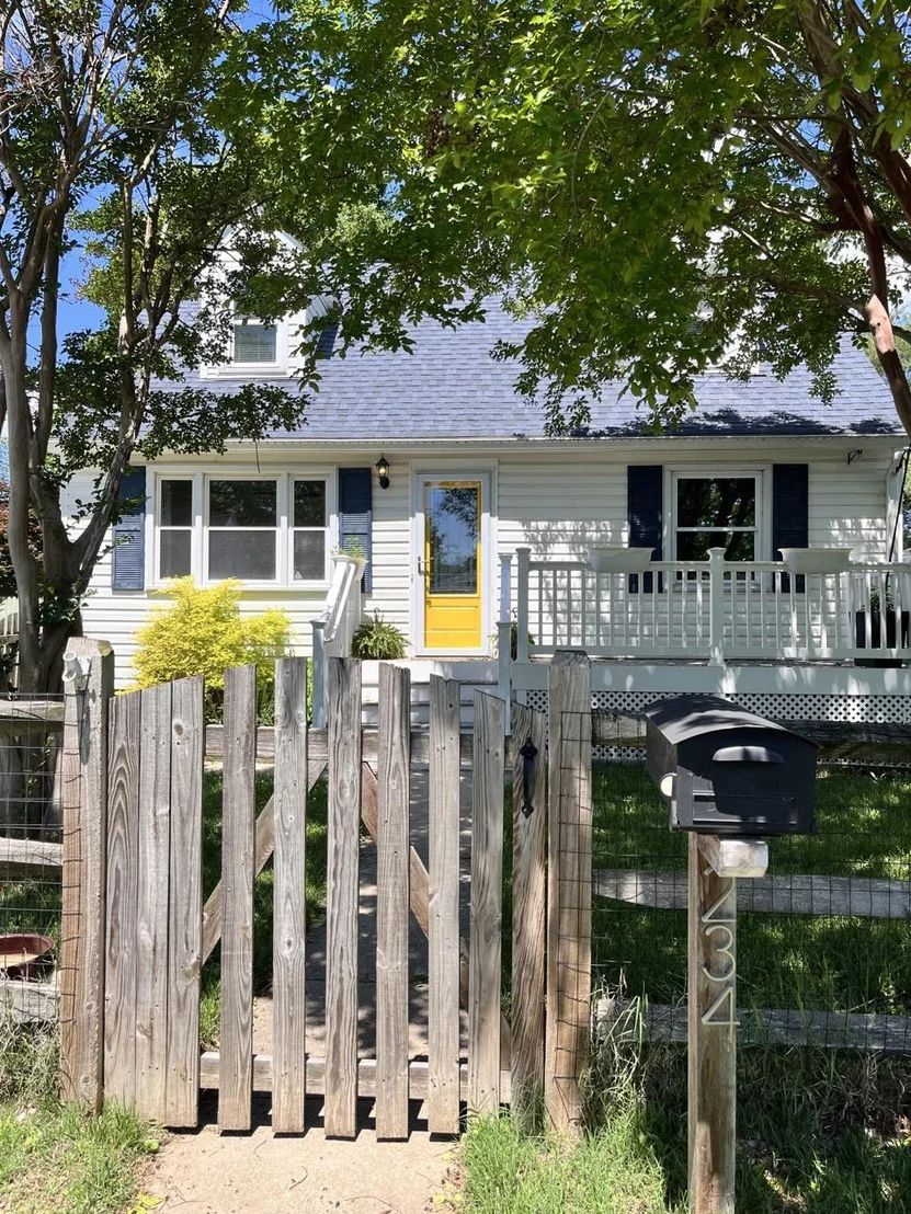Photo of 234 MEADOW ROAD