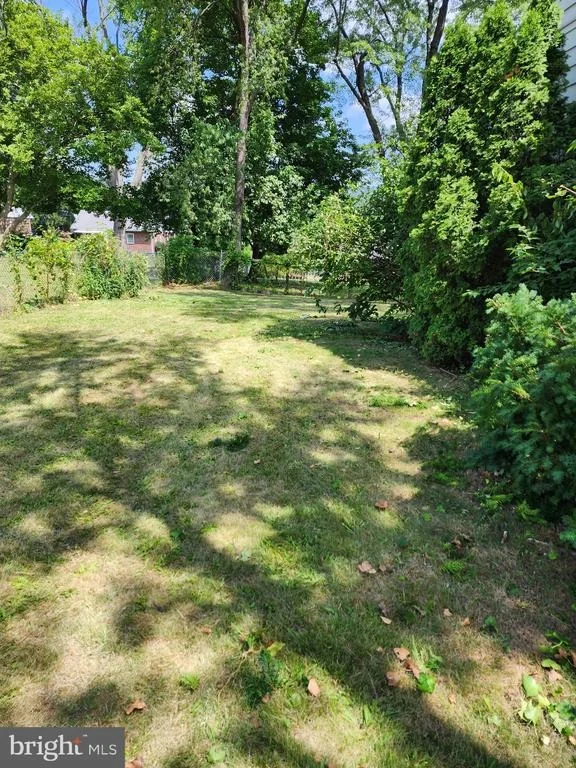 Photo of 44 MEMORIAL AVENUE