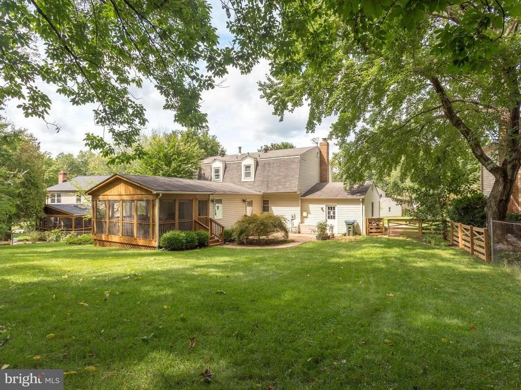 Photo of 8707 NANLEE DRIVE