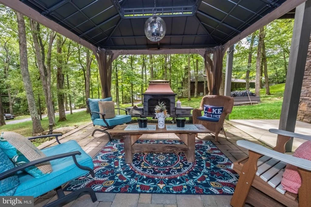 Photo of 495 WHITE OAK DRIVE