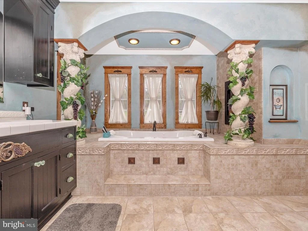 Photo of 11505 PLEASANT VALLEY ROAD
