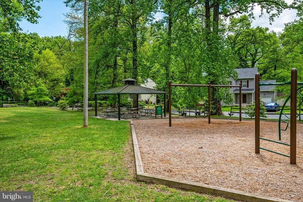 Photo of 934 N FOREST TRAIL
