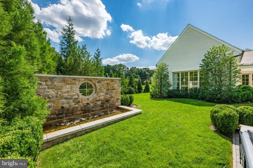Photo of 1321 DARNALL DRIVE