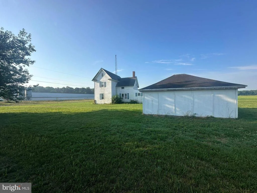 Photo of 9234 TAYLOR ROAD