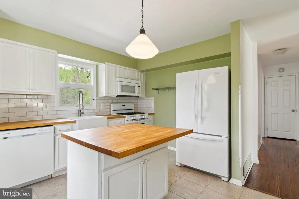 Photo of 6207 ELMBANK AVENUE