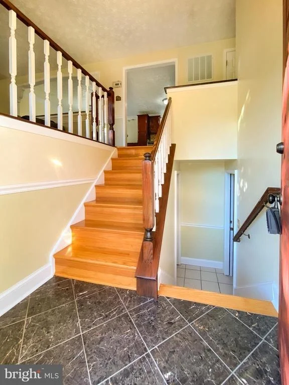 Photo of 233 SAVAGE ROAD