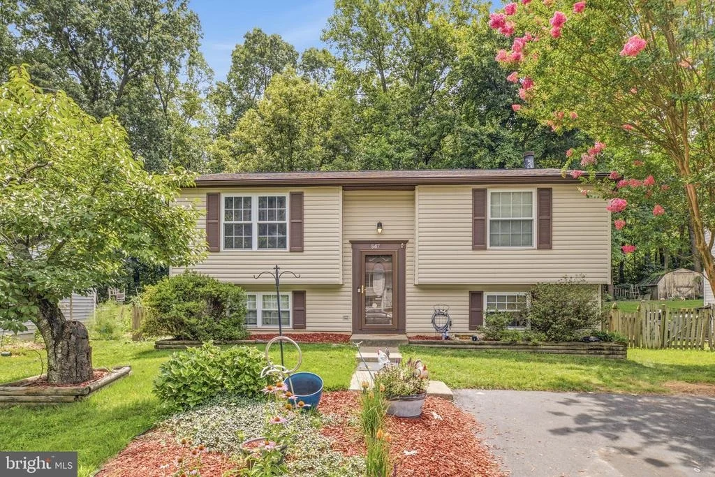 Photo of 8417 GREAT LAKE LANE
