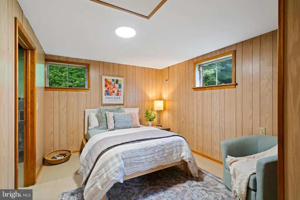 Photo of 11809 COLLINS DRIVE