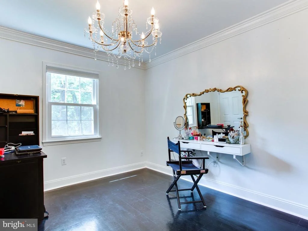 Photo of 9906 GREENVIEW LANE