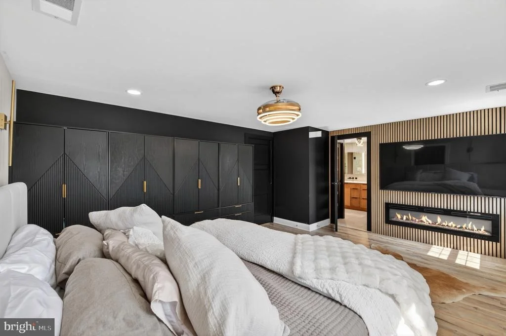 Photo of 4202 MINSTRELL LANE