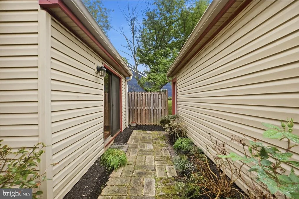 Photo of 15591 PEACH WALKER DRIVE