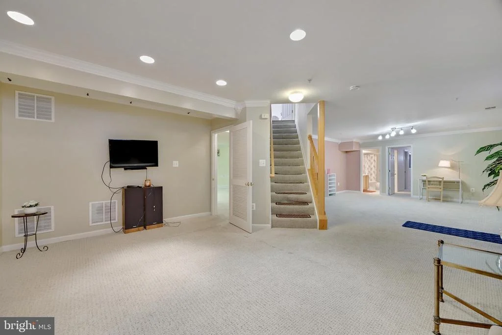 Photo of 4401 HUNTCHASE DRIVE