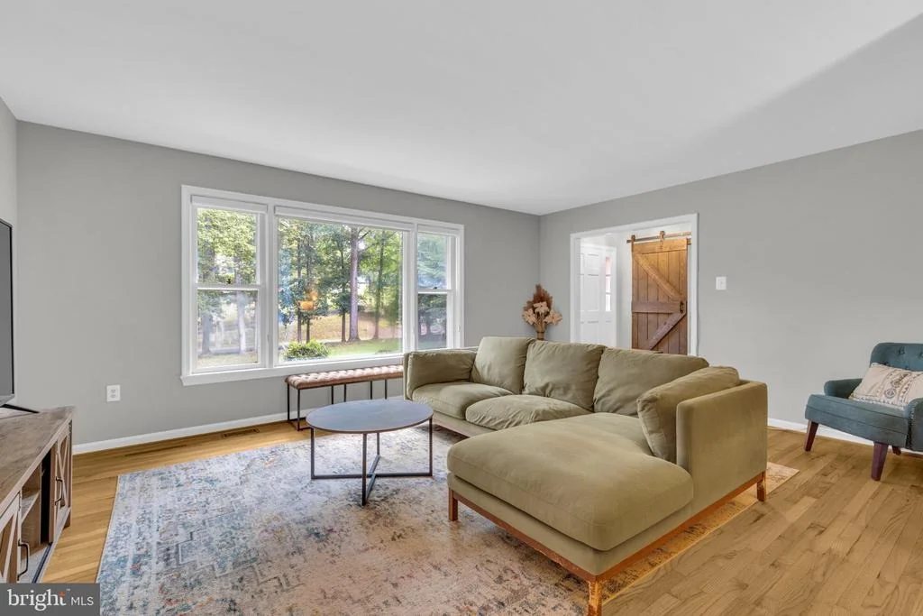 Photo of 5238 GRAYSTONE ROAD