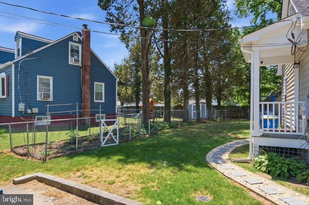 Photo of 6717 MARIANNE DRIVE