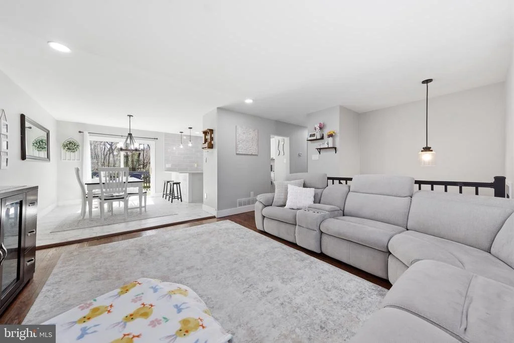 Photo of 16 SKEET ROAD