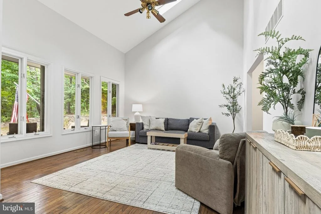 Photo of 580 PINEDALE DRIVE