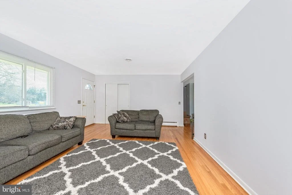Photo of 6102 DOVER STREET