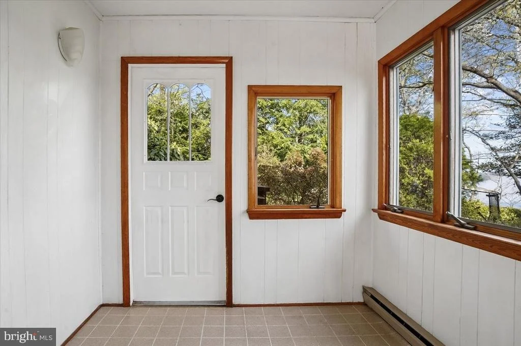 Photo of 322 CLOPSTON HILL