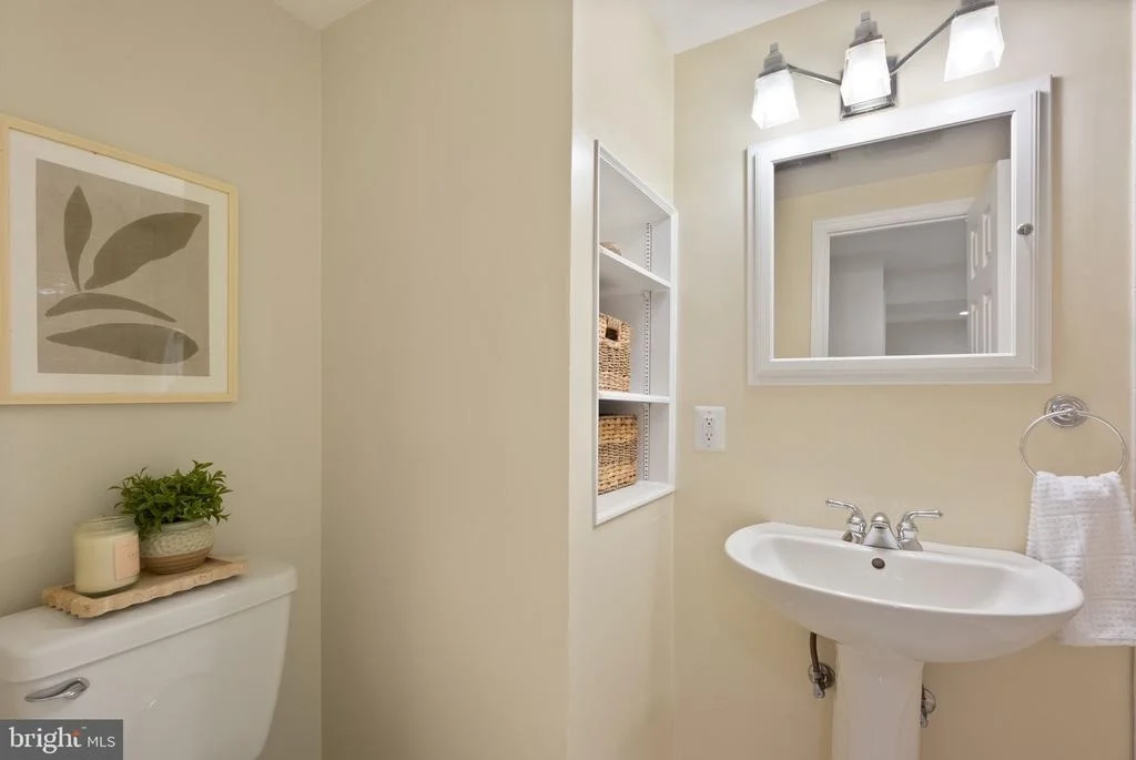 Photo of 8906 TAILCOAT COURT