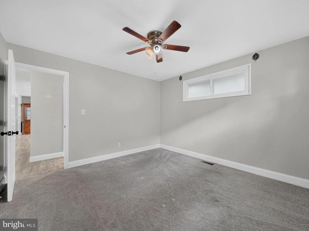 Photo of 504 HAMLEN ROAD
