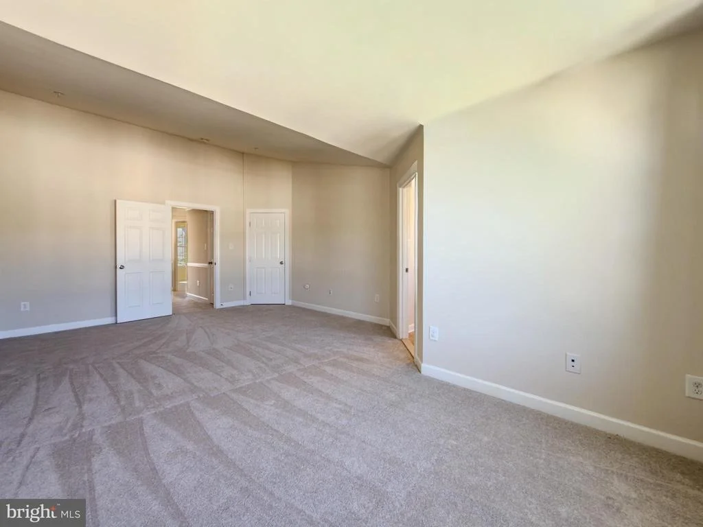 Photo of 2054 SPRING RUN CIRCLE