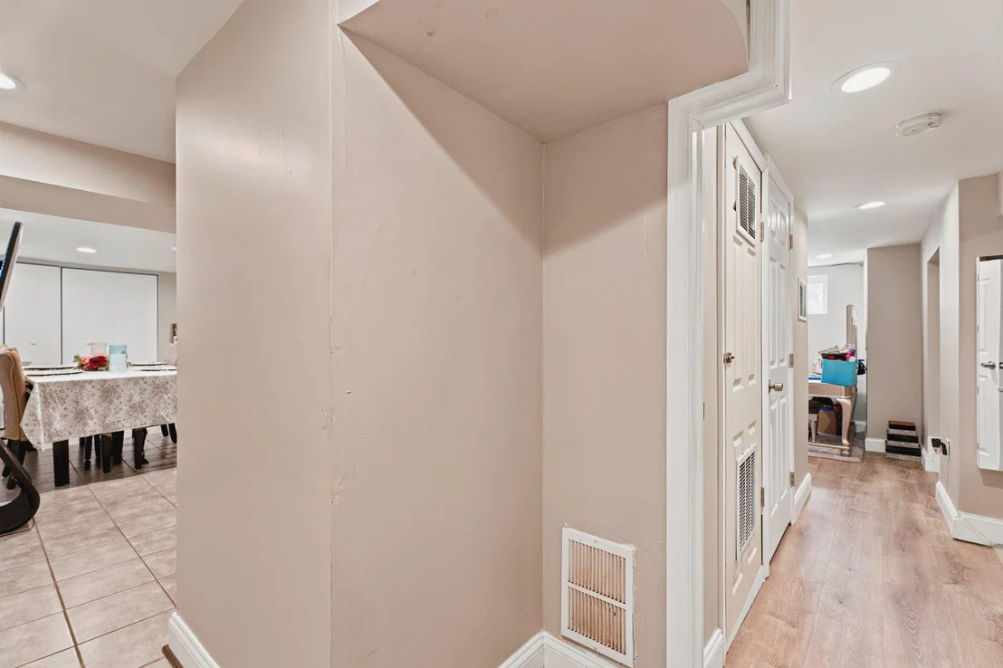 Photo of 4501 FOREST VIEW AVENUE