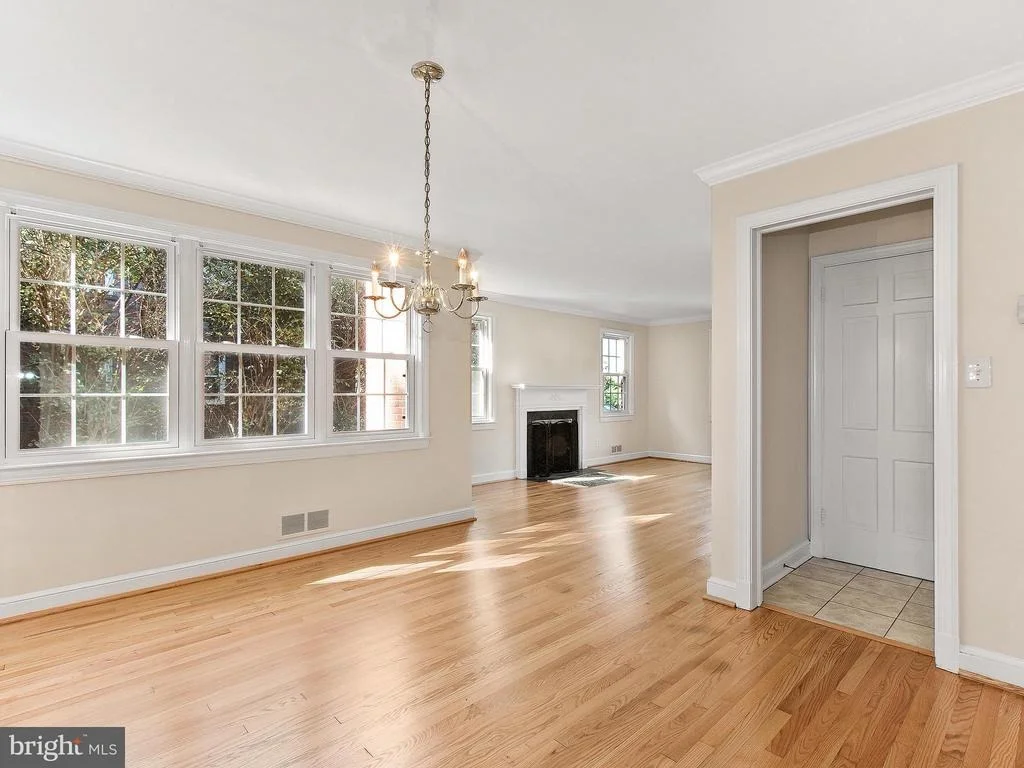 Photo of 9419 RUSSELL ROAD